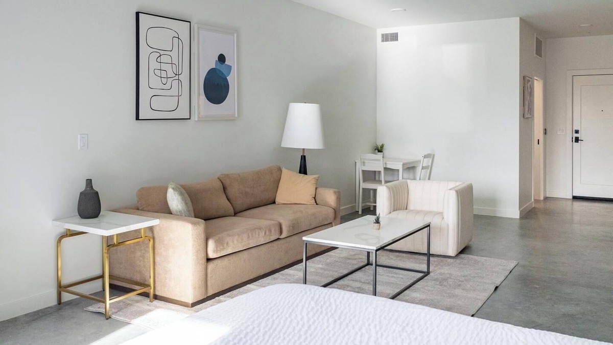 Sugar House Apartment | Landing | Beautiful Studio, Gym, Game Room