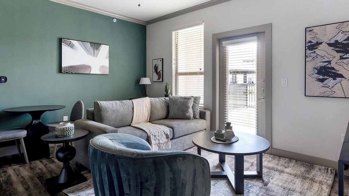 Manor Apartment | Landing | Beautiful 1BD, Pool, Courtyard