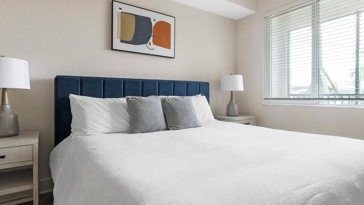 Palmetto Apartment | Landing | Chic 1BD, Pool, Gym