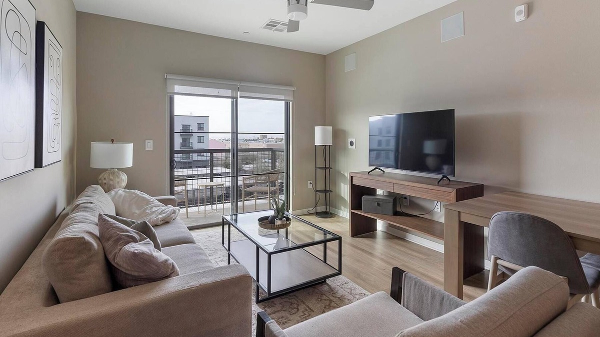 Warehouse District Apartment | Landing | Chic 2BD, Clubhouse, Rooftop Lounge