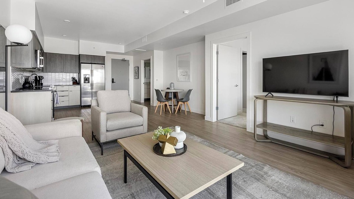Tempe Apartment | Landing | Incredible 1BD, Pool, Courtyard