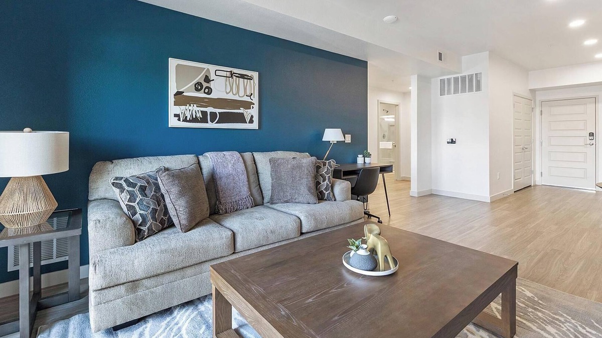 North Mountain Apartment | Landing | Incredible 1BD, Gym, Pool