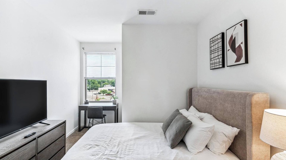 Eden Apartment | Landing | Incredible 1BD, Clubhouse, Gym