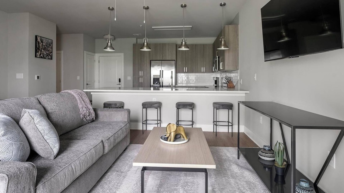 Fort Myers Apartment | Landing | Modern 1BD, Clubhouse, Gym