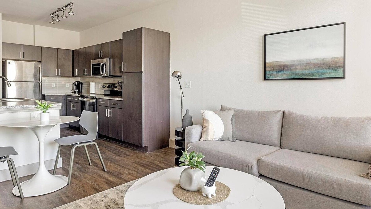 Haltom City Apartment | Landing | Modern 1BD, Pool, Courtyard