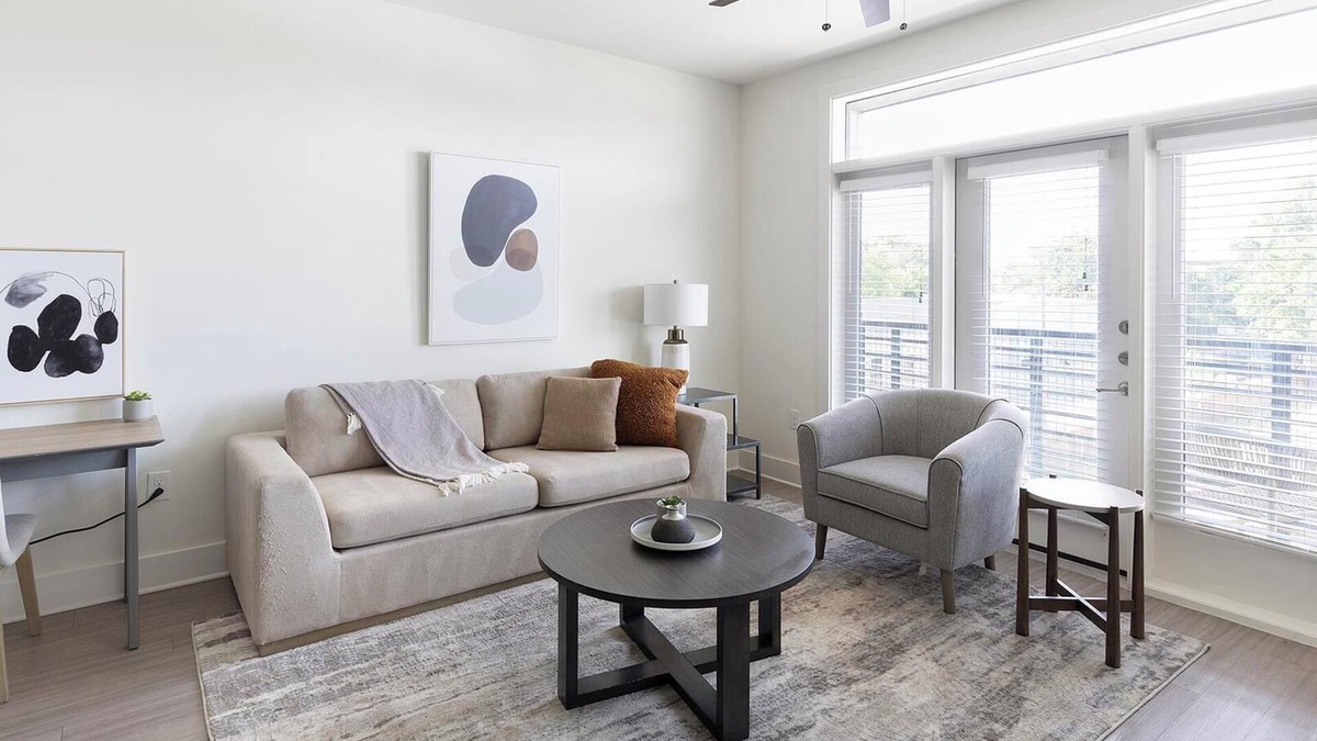 Fort Worth Apartment | Landing | Modern 1BD, Yoga Studio, Game Room
