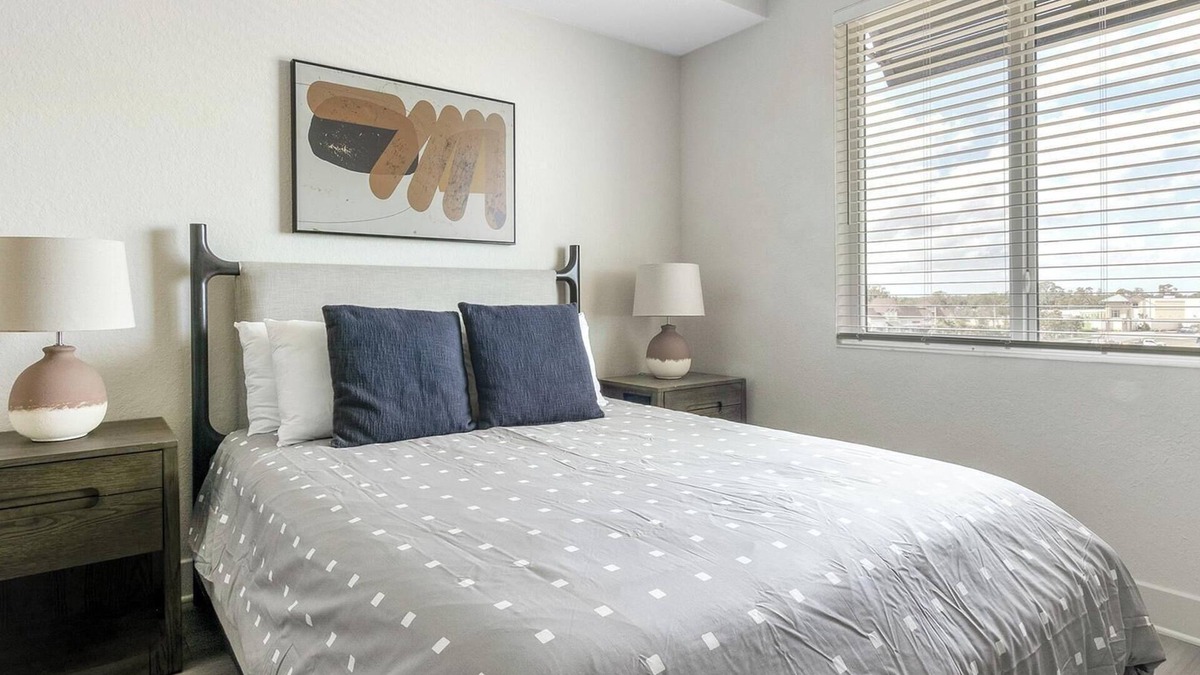 Palmetto Apartment | Landing | Modern 1BD, Yoga Studio, Clubhouse