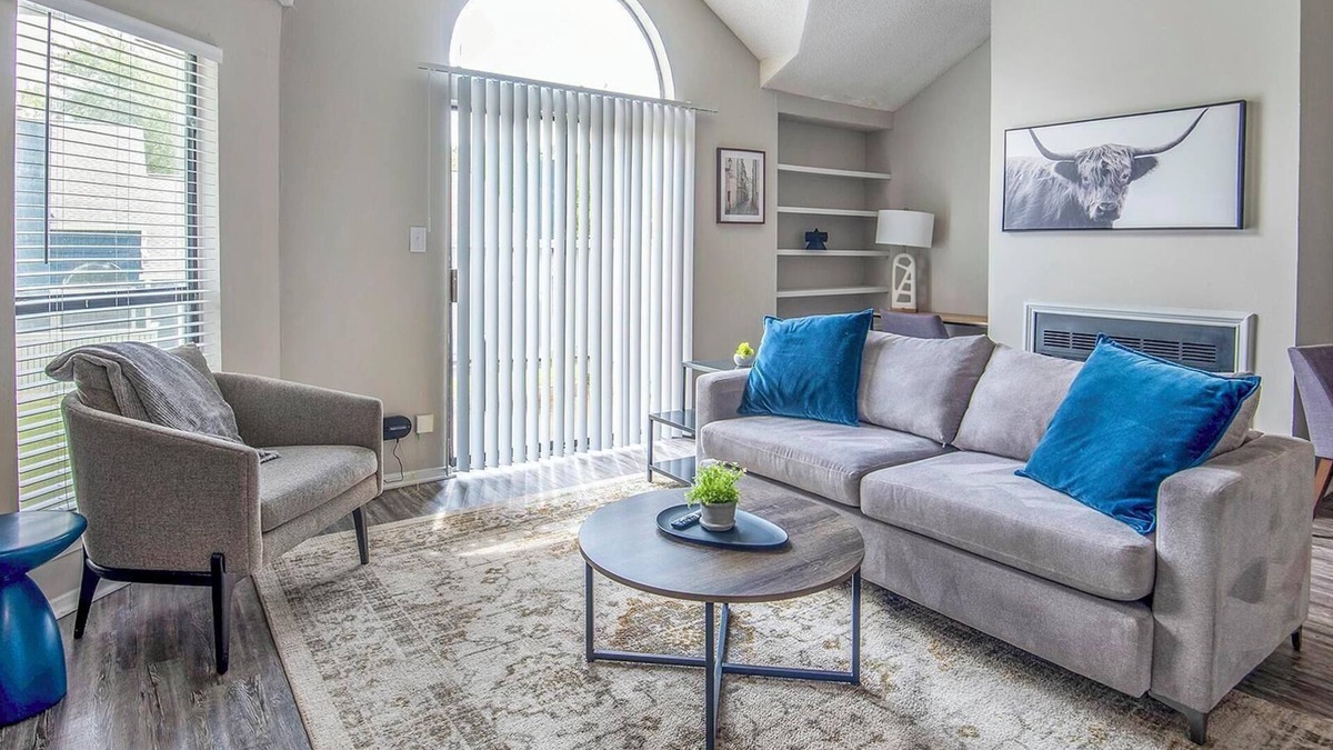 Cordova Apartment | Landing | Modern 2BD, Pool, Game Room