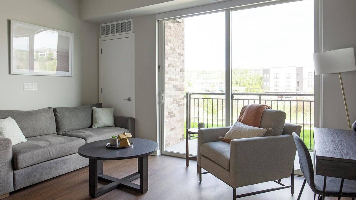 North Kansas City Apartment | Landing | Modern 2BD, Yoga Studio, Courtyard