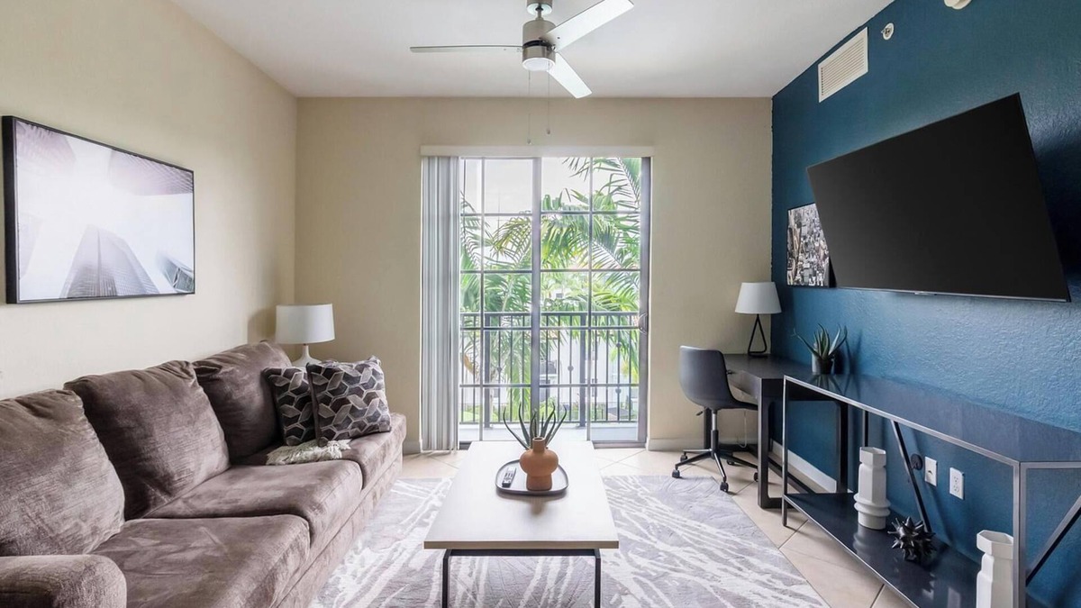 Miramar Apartment | Landing | Spectacular 1BD, Gym, Clubhouse