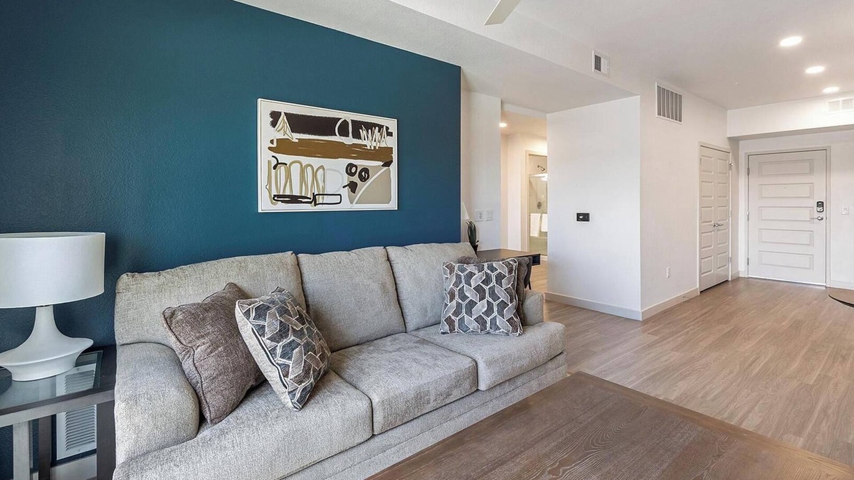 North Mountain Apartment | Landing | Spectacular 1BD, Pool, Gym