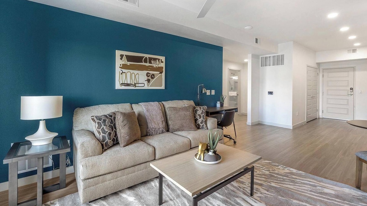 North Mountain Apartment | Landing | Spectacular 1BD, Pool, Gym