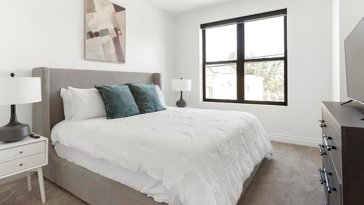 Little Italy Apartment | Landing | Spectacular 2BD, Gym