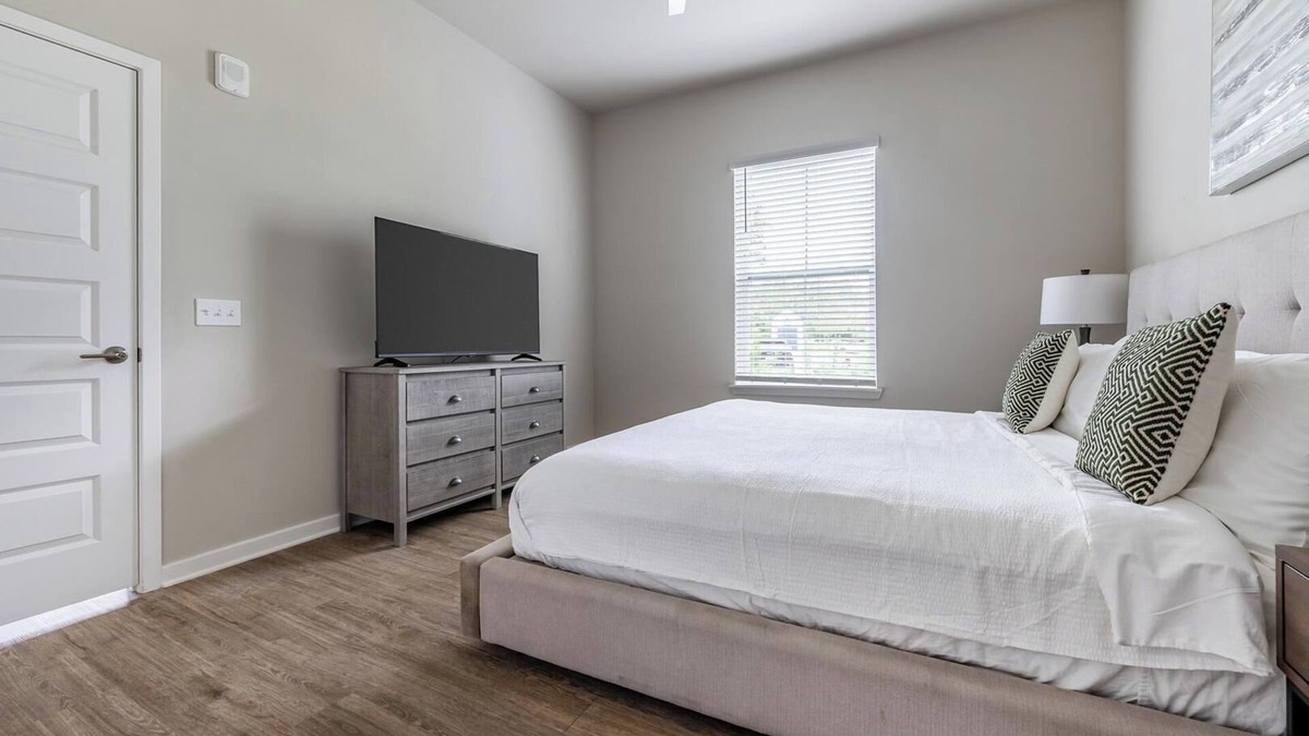 Wimauma Apartment | Landing | Spectacular Studio, Gym, Pool