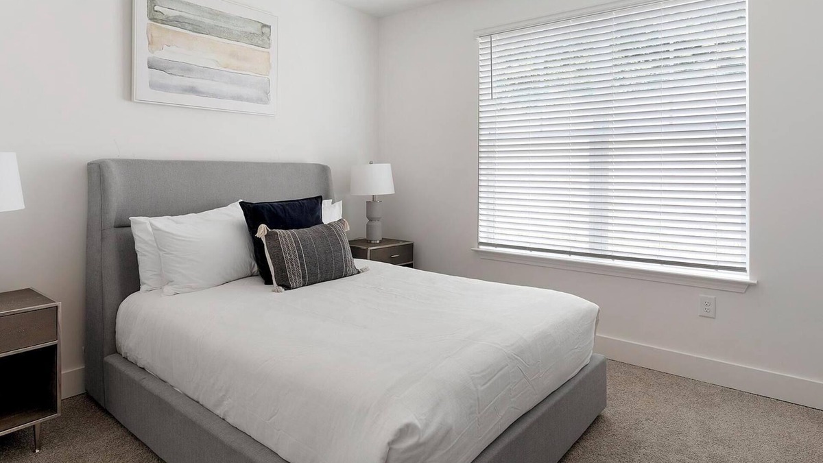Crestline Heights Apartment | Landing | Spectacular 2BD, Pool, Clubhouse