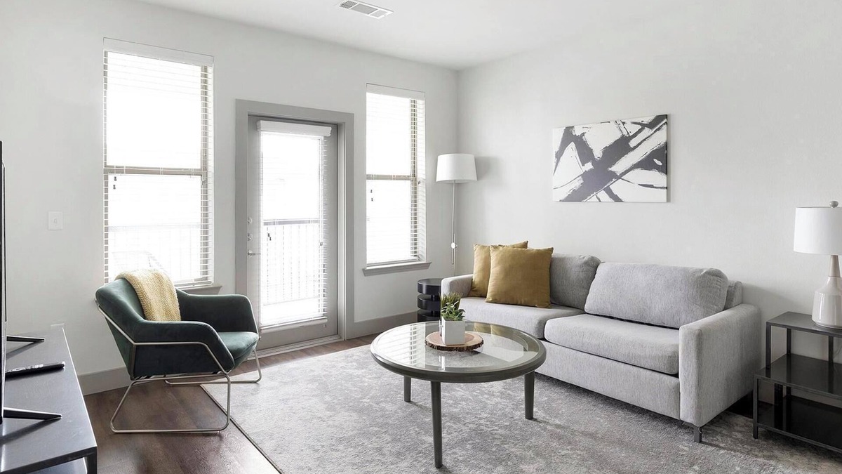Haltom City Apartment | Landing | Spectacular 1BD, Yoga Studio, Pool