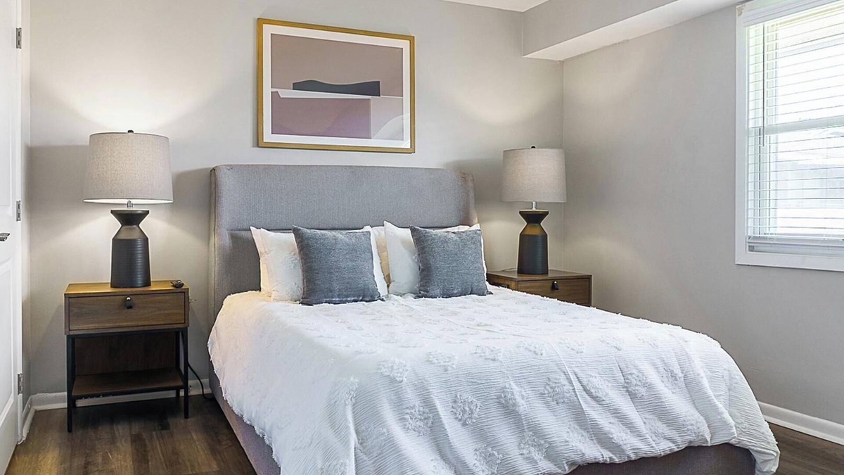 Indianapolis Apartment | Landing | Stunning 1BD, Courtyard, Gym