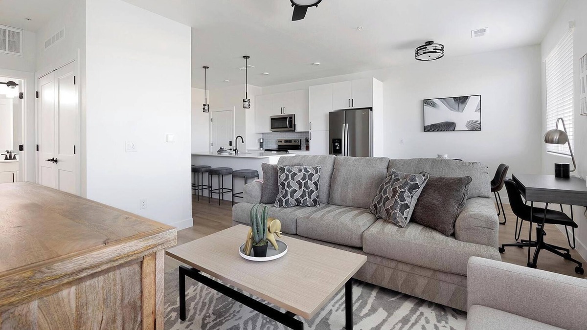 Casa Grande Apartment | Landing | Stunning 1BD, Gym, Clubhouse