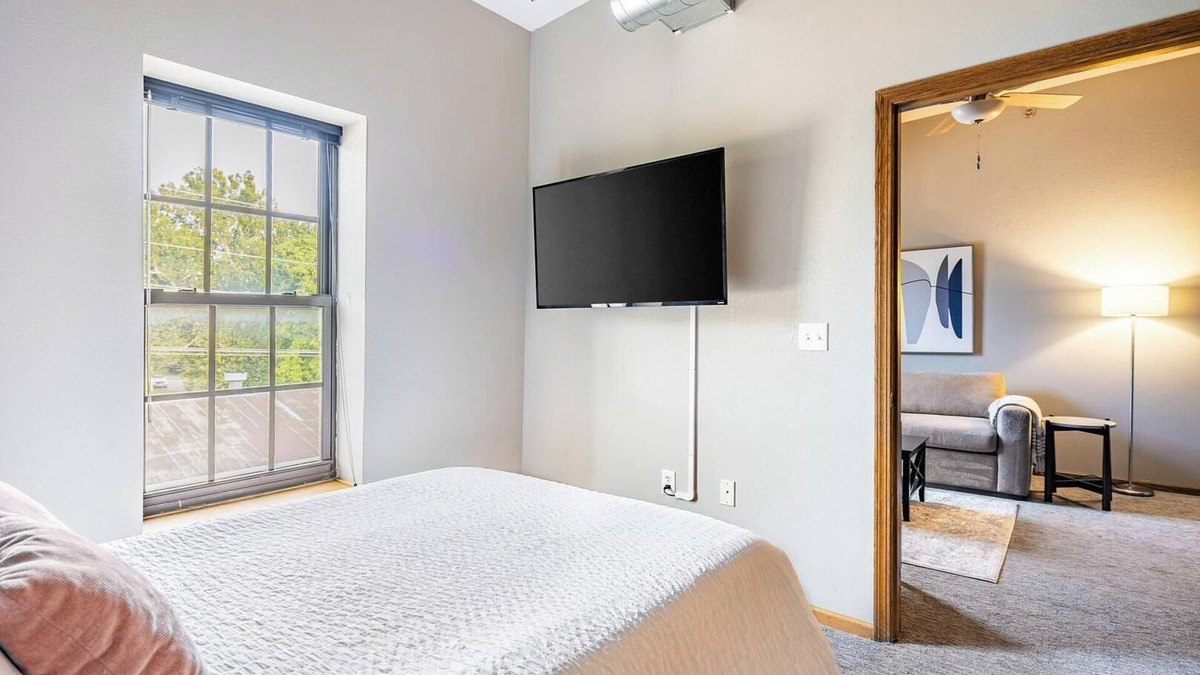 Leavenworth Apartment | Landing | Stunning 1BD, Courtyard