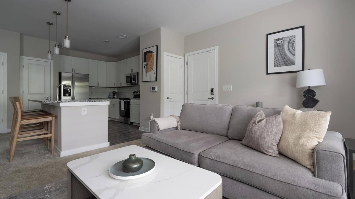 Huntersville Apartment | Landing | Stunning 1BD, Gym, Clubhouse