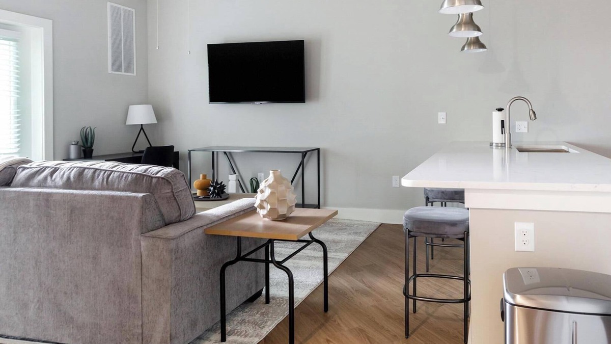Fort Myers Apartment | Landing | Stunning 1BD, Gym, Pool