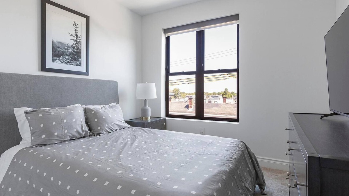 Little Italy Apartment | Landing | Stunning 2BD, Gym
