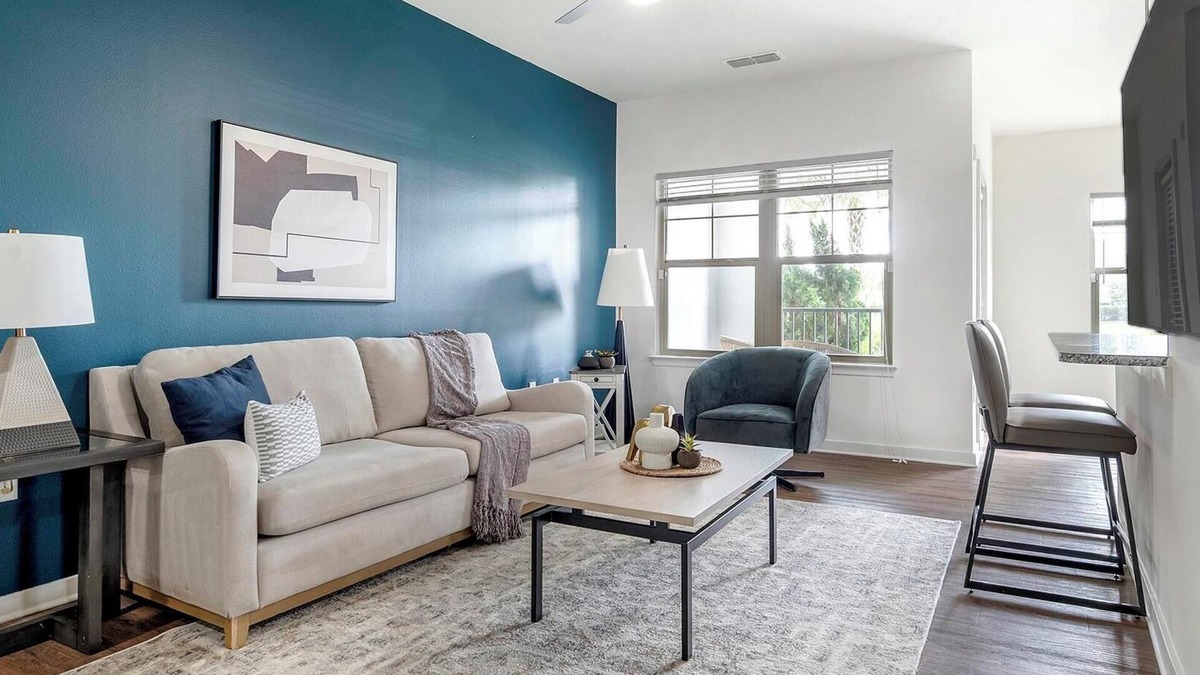 Tropic Apartment | Landing | Stunning 2BD, Courtyard, Gym
