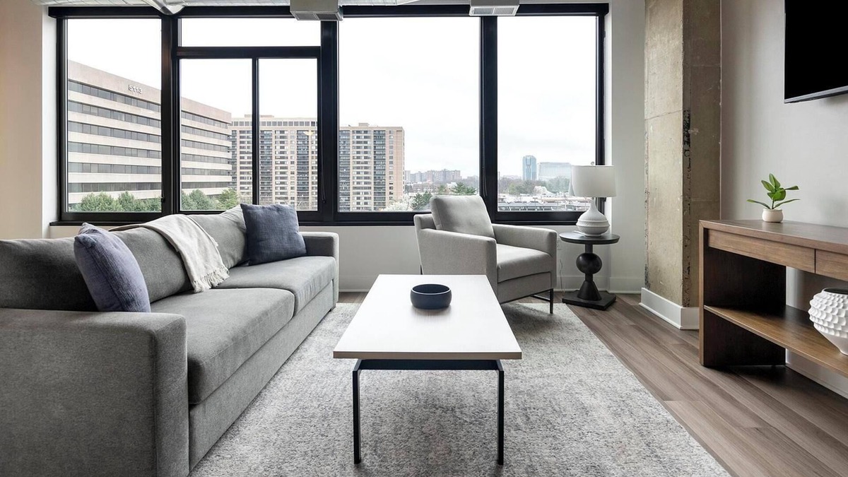 Baileys Crossroads Apartment | Landing | Stylish 1BD, Gym, Game Room