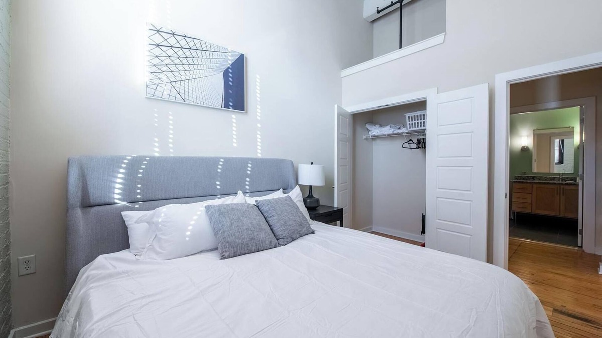 Petersburg Apartment | Landing | Stylish 1BD, Courtyard, Gym