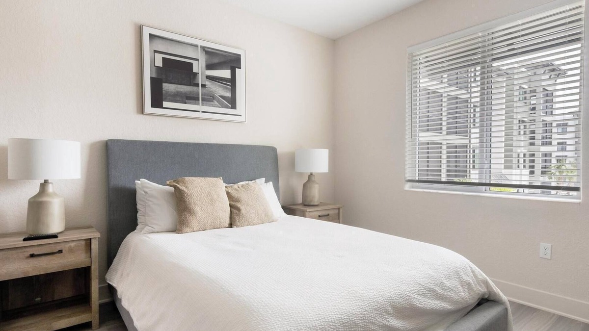 Palmetto Apartment | Landing | Stylish 2BD, Pool, Clubhouse
