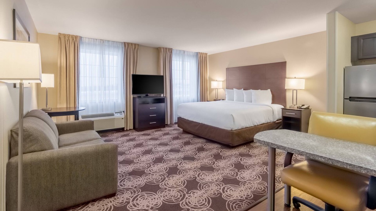 Williston Hotel | Landmark Suites