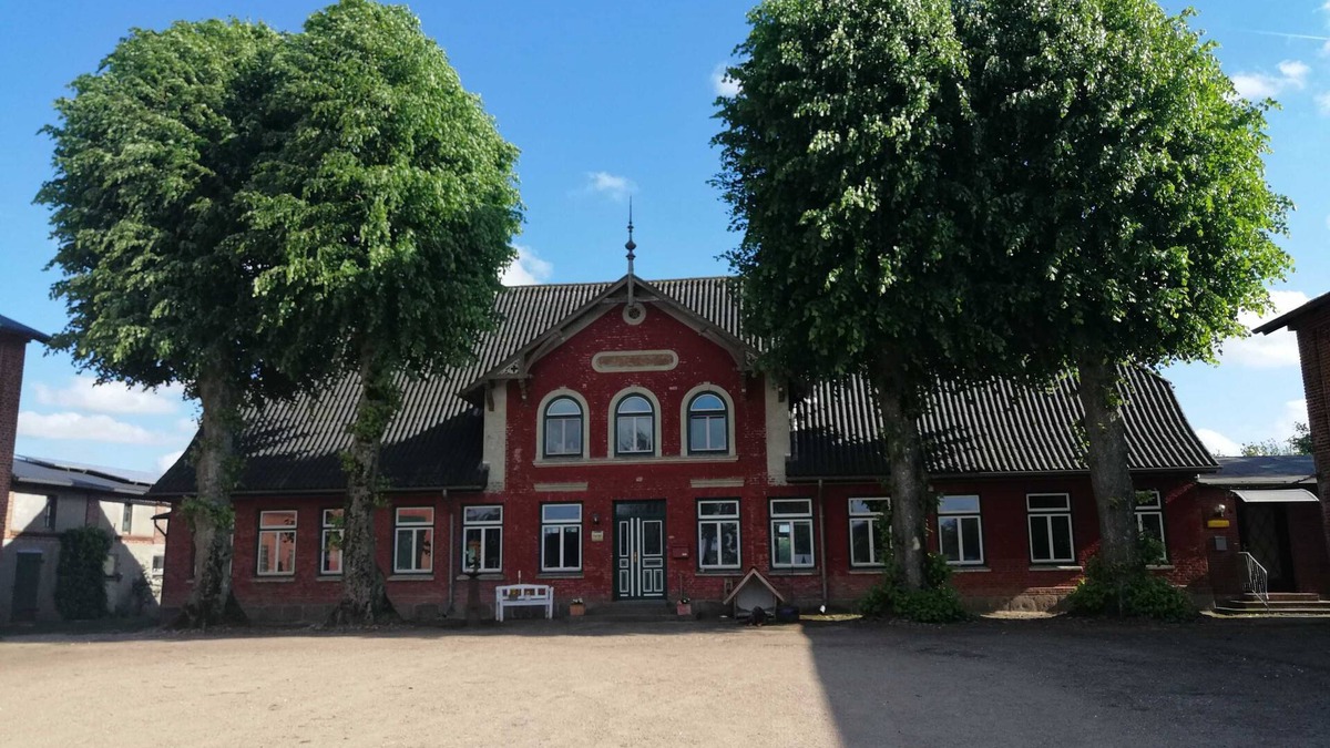 Grosssolt Apartment | Landoase: Apartment with great facilities, terrace and garden - Holiday apartment