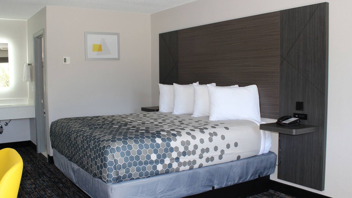 Fort Lawn Hotel | Landsford Inn