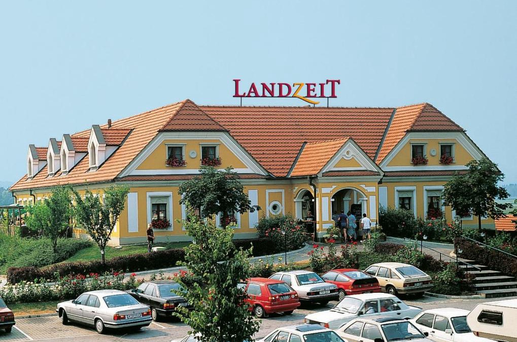 Loipersdorf-Kitzladen Hotel | Landzeit Autobahnrestaurant & Motorhotel Loipersdorf