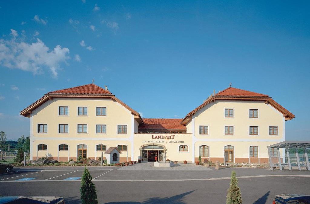 Sattledt Hotel | Landzeit Restaurant Voralpenkreuz