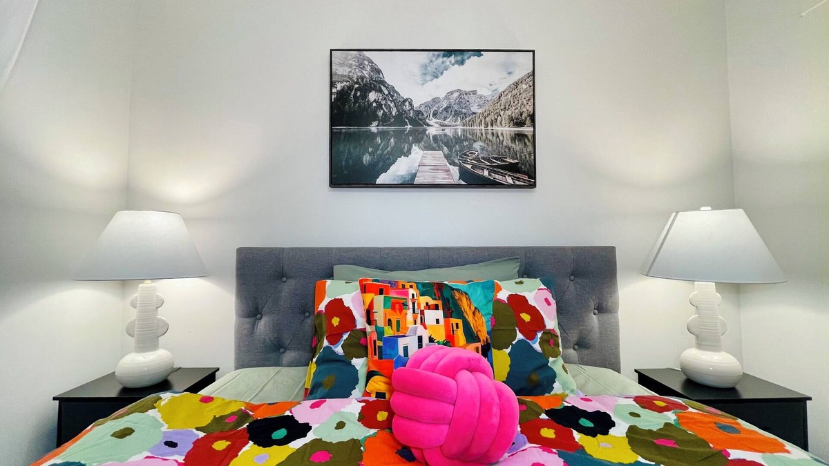 Yorkson House | Langley Heights 2 Bedrooms Sweet Suite