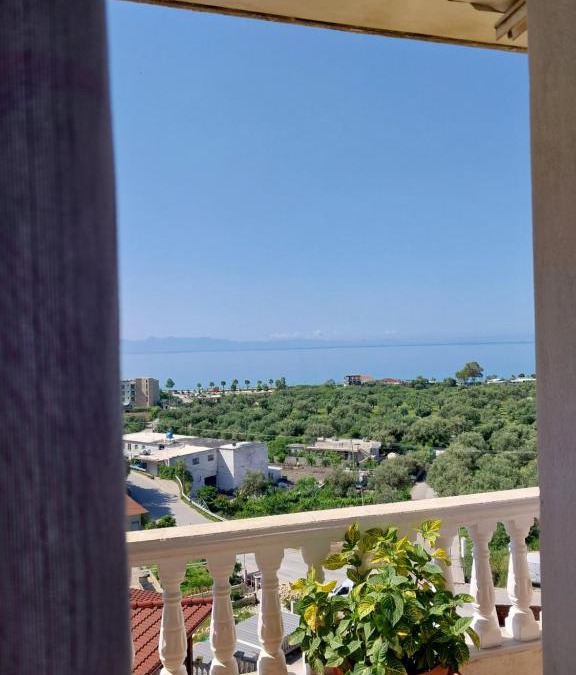 Qeparo Apartment | Lani apartament sea views