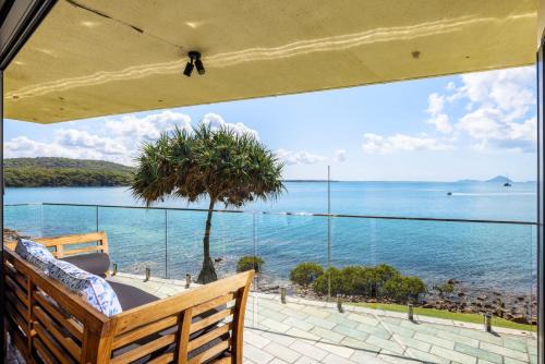 Soldiers Point House | Lanimer ONE - Beautiful Waterfront Property