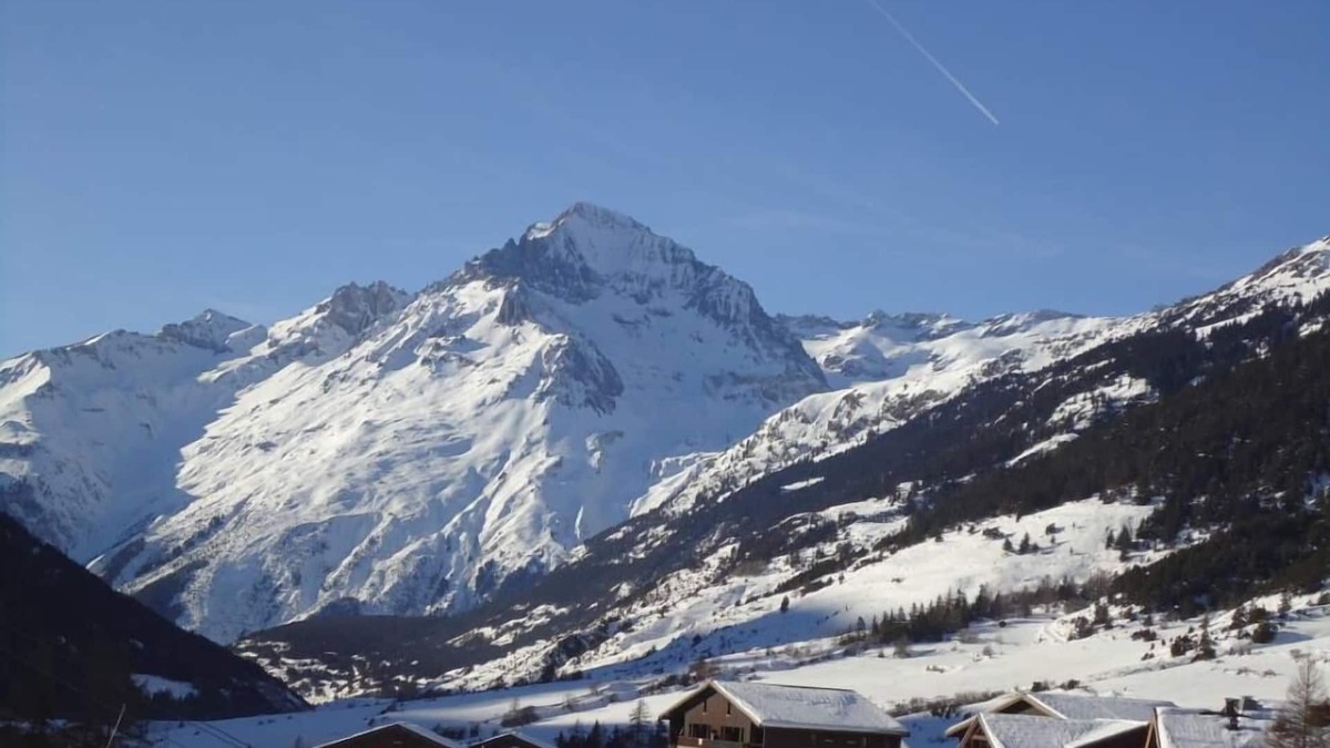 Val Cenis Apartment | Lanslebourg VAL CENIS Grand Studio Cabin Full Resort Center 4 People