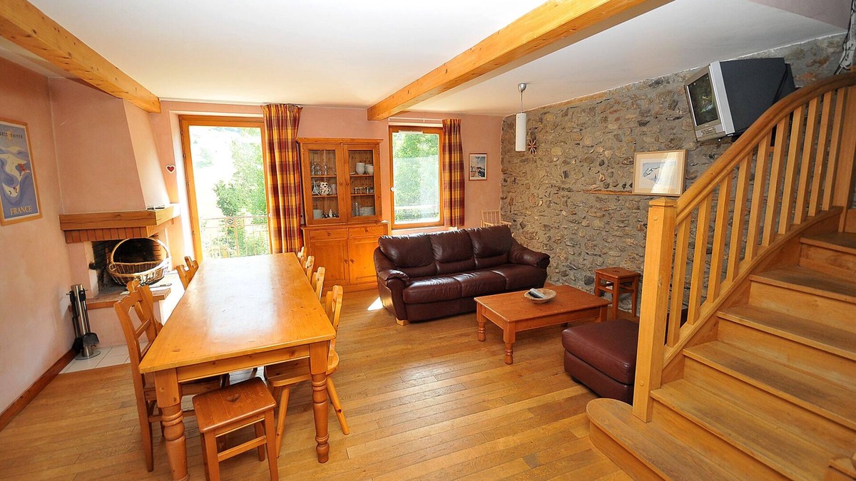 La Grave Apartment | Large 100 m2 apartment in the heart of La Grave