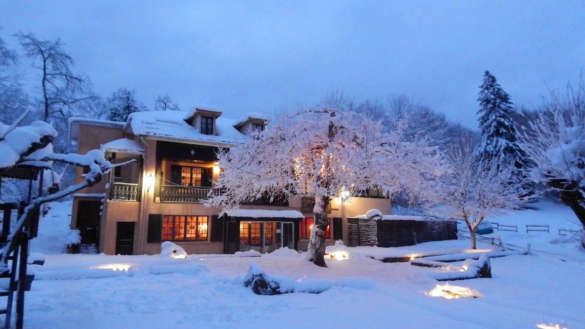 Malvezie House | Large 19th century mountain house in fenced park, Pyrénées Emotions