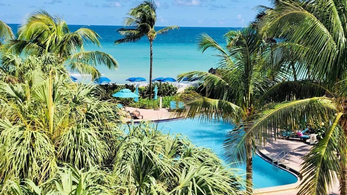 Hollywood South Central Beach Condo | Large 2 Bedroom Oceanfront Condo at TIDES Hollywood/Hallandale Beach! On Beach!