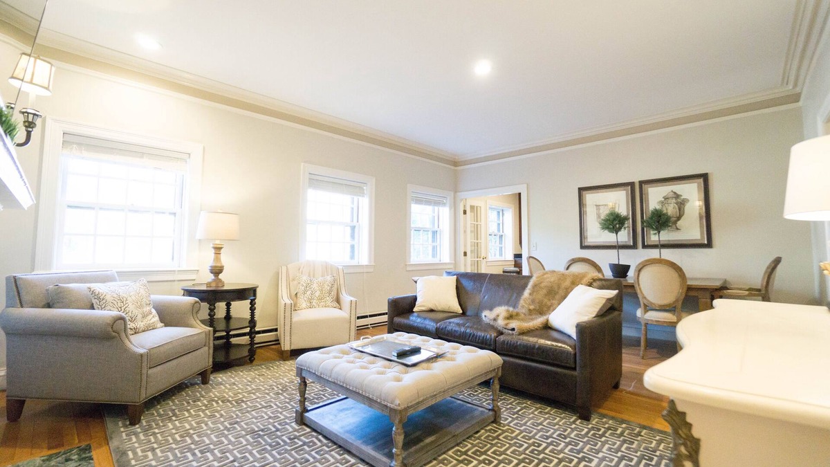 Beacon Hill Condo | Large 3.5 BR/2 BA Penthouse Duplex in Boston's Beacon Hill