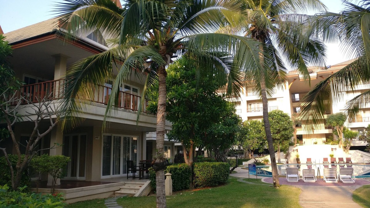 Cha-am Villa | Large 3 Bed Beach Villa Overlooking Pool With Private Spa. Perfect for families