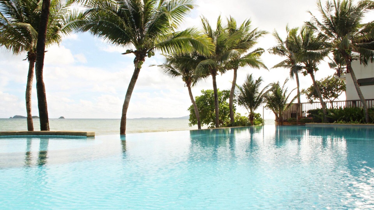 Chakphong Condo | Large 3 Bedrooms, 2 Baths Beachfront Condominium with Private Beach