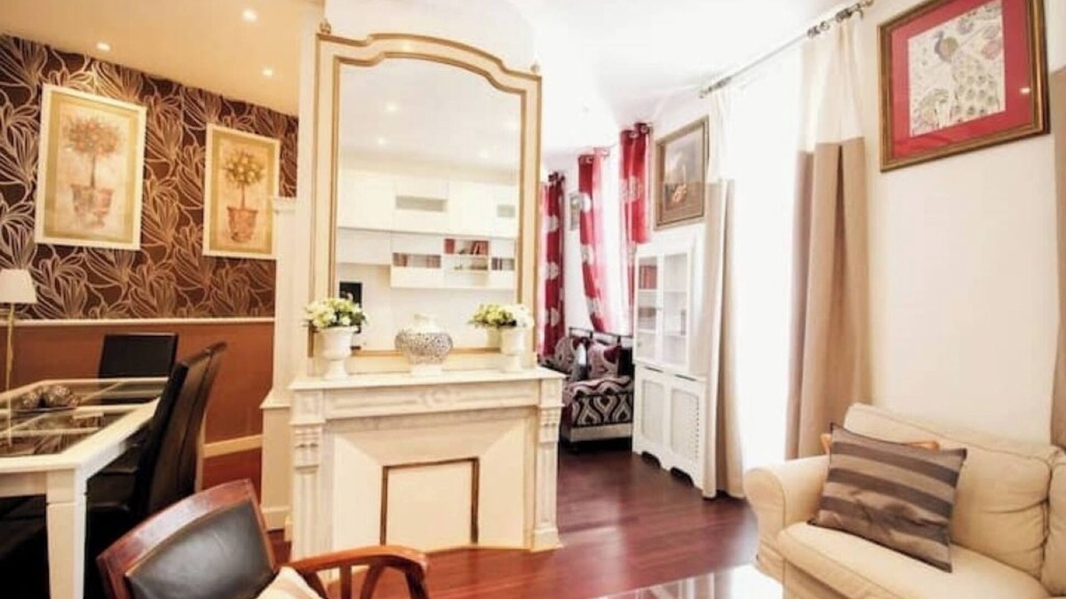 Noailles Apartment | Large 4-room apartment