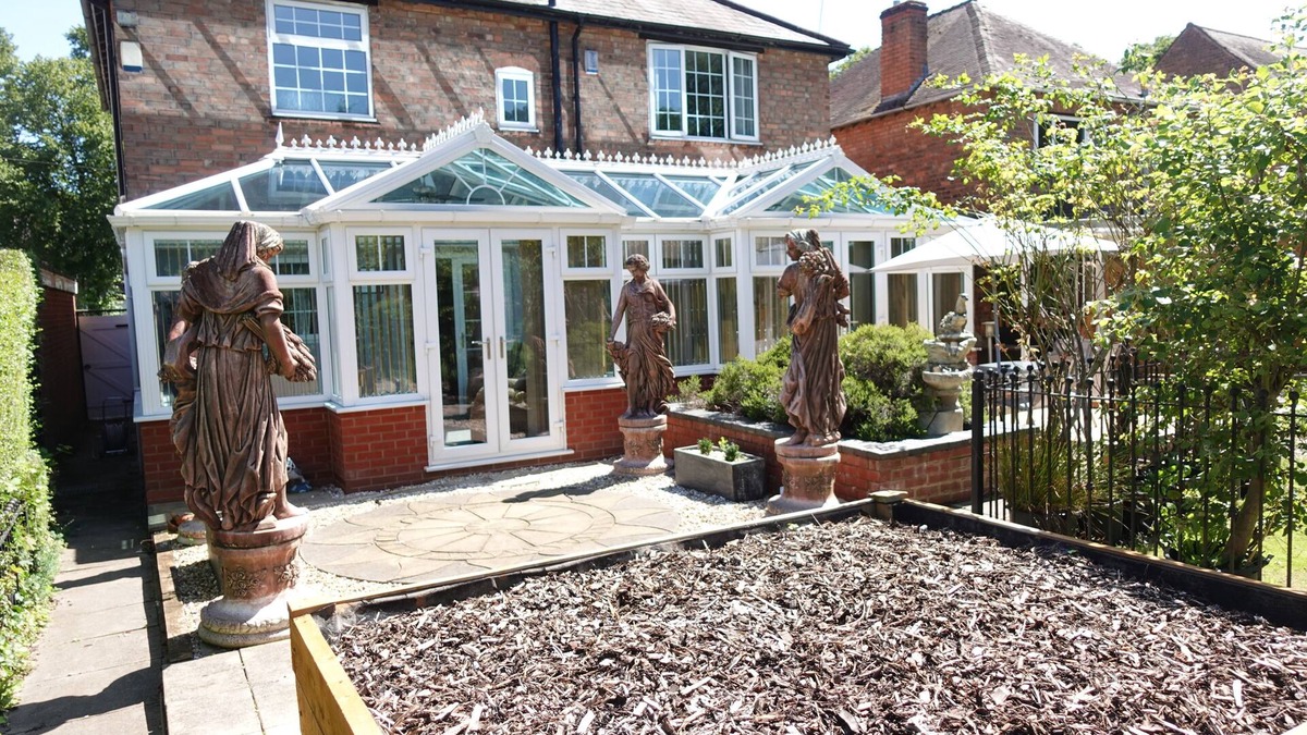 Yardley House | Large 5 Bed House, Sleeps 10 Near NEC, City Centre,BHX