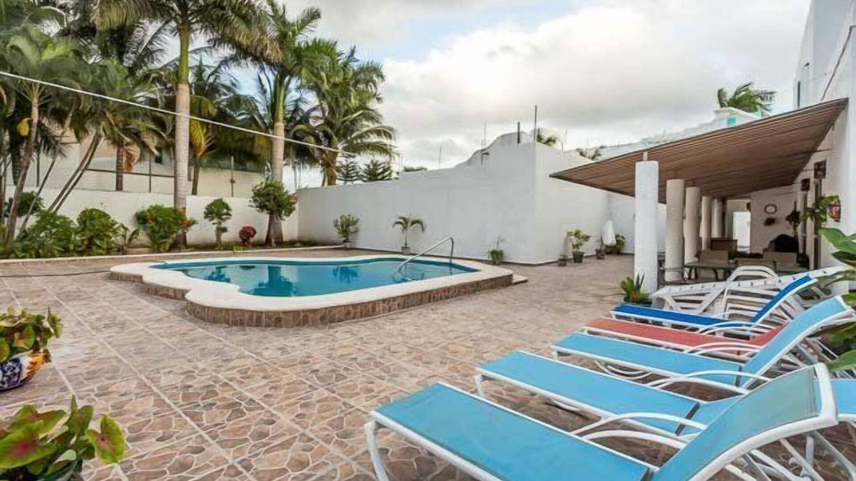 Colonia Andres House | Large 5BR House, One Block To Ocean, Huge Pool