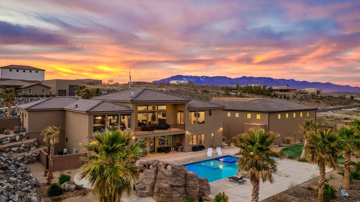 Hurricane House | Large 9 Bedroom Home w/Private Pool, Indoor Sports Court & Arcade Room
