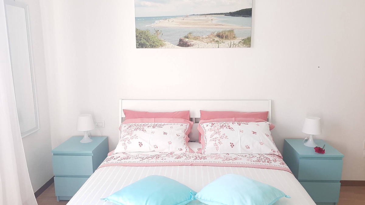 Rimini Apartment | Large and bright, a stone's throw from the castle, balcony, FREE WIFI, A/C, parking space